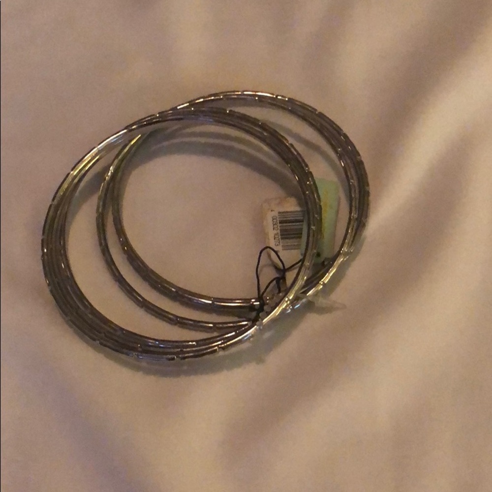 NWT: silver toned bracelet 5 pack
